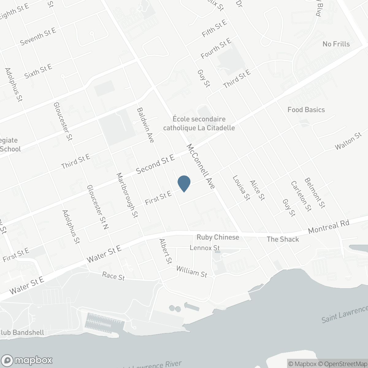 712 FIRST STREET E, Cornwall, Ontario K6H 1M4